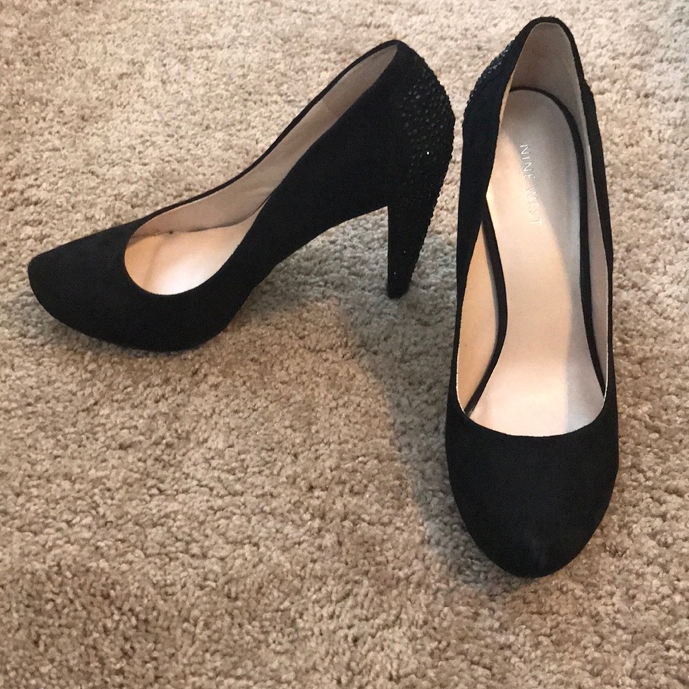 Nine West studded heels 😍😍💕
